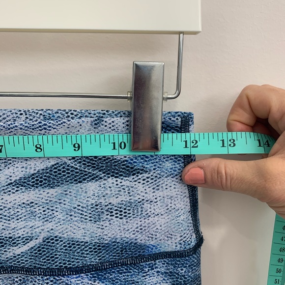 Lululemon blue print tights - Picture 4 of 4